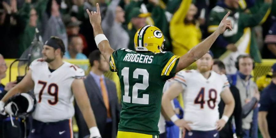 Aaron Rodgers jubelt nach dem entscheidenden Touchdown seiner Green Bay Packers gegen die Chicago Bears.