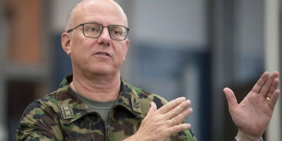 Korpskommandant Philippe Rebord, Chef der Armee, äussert sich anlässlich einer Pressekonferenz am Informationstag zur Weiterentwicklung der Armee.