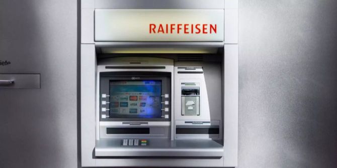 Ein Bankautomat der Raiffeisen.