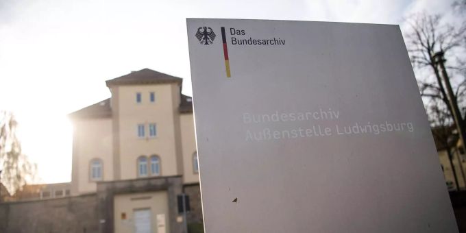 Die Zentrale Stelle zur Aufklärung von NS-Verbrechen ist seit 60 Jahren aktiv. Das Gebäude der Zentralen Stelle der Landesjustizverwaltungen zur Aufklärung nationalsozialistischer Verbrechen.