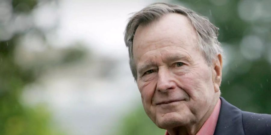 Der ehemalige Präsident George H.W. Bush im Weissen Haus.