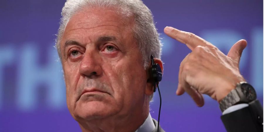 EU-Kommissar Dimitris Avramopoulos bei einer Pressekonferenz in Brüssel.