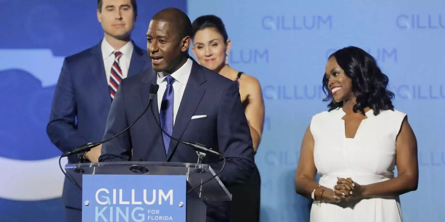 Andrew Gillum, demokratischer Kandidat für den US-Senat in Florida, spricht zu seinen Anhängern.