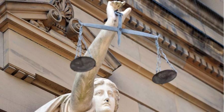 Weniger Einblick für Medien bei Einstellungsverfügungen.