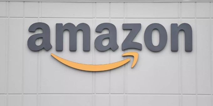 Amazon-Logo Amazon-Logo
