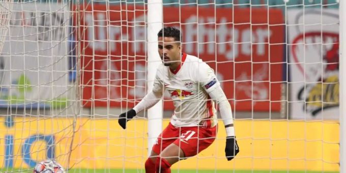 Macht sich keinen Druck wegen seines berühmten Vaters: Leipzigs Justin Kluivert. Foto: Jan Woitas/dpa-Zentralbild/dpa Macht sich keinen Druck wegen seines berühmten Vaters: Leipzigs Justin Kluivert. Foto: Jan Woitas/dpa-Zentralbild/dpa