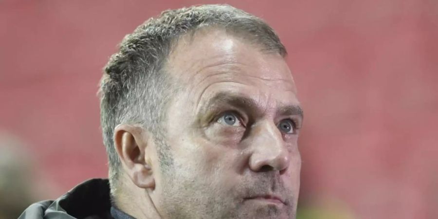 Wird gegen den «Underdog» aus Kiel kein unnötiges Risiko eingehen: Bayern-Trainer Hansi Flick. Foto: Bernd Thissen/dpa-pool/dpa