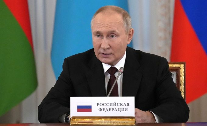 Russlands Präsident bezeichnet die Explosion auf der Krim-Brücke als Terrorakt. Verantwortlich sei der ukrainische Geheimdienst SBU. Wladimir Putin