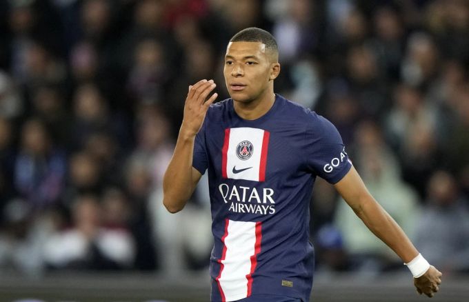 Soll seine Vertragsverlängerung bereits bereuen: Kylian Mbappé. Kylian Mbappé