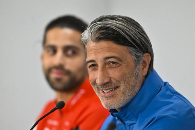 Murat Yakin erwartet, dass die Schweizer Nati gegen Tschechien mit viel Selbstvertrauen ins Spiel geht. schweizer nati murat yakin