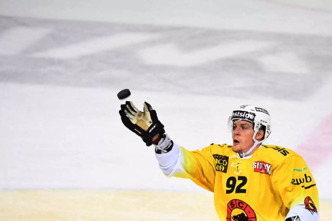 SCB Center Gaëtan Haas spielte letzte Saison seine bisher beste und erzielte 15 Tore und 26 Assists. SCB Center Gaëtan Haas
