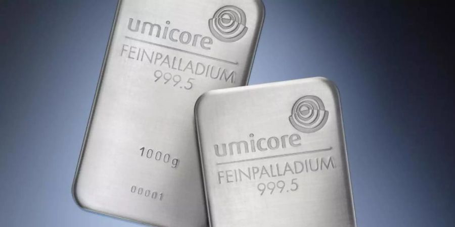 Palladium, das zur Produktion von Auto-Katalysatoren verwenden wird, hat sich dank einer starken Nachfrage seit Jahresbeginn um fast 20 Prozent verteuert. Foto: Umicore AG & Co.KG/dpa