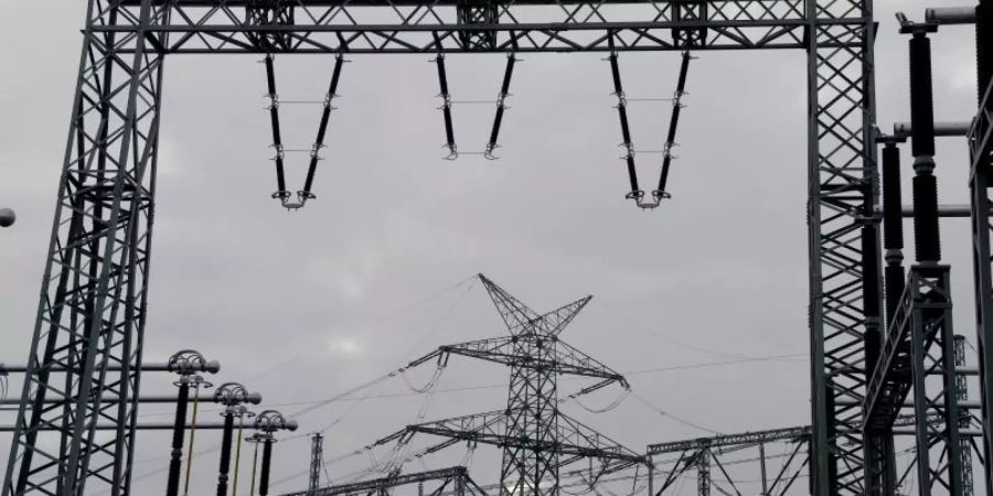 Kritische Infrastrukturen gibt es in den Bereichen Energie, Informationstechnik und Telekommunikation, Transport und Verkehr, Gesundheit, Wasser, Ernährung, Finanz- und Versicherungswesen, Staat und Verwaltung sowie Medien und Kultur. Foto: Carsten Rehder