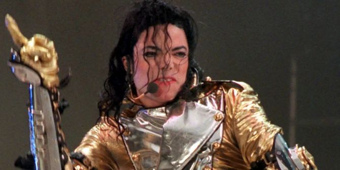 Michael Jackson bei einem Auftritt 1997