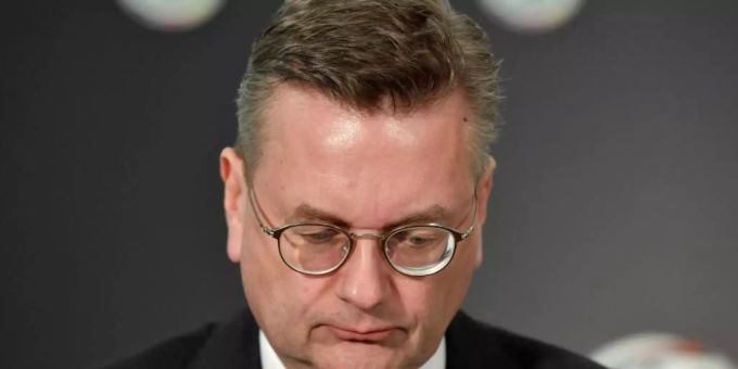Trat als DFB-Präsident zurück: Reinhard Grindel. Foto: Boris Roessler Trat als DFB-Präsident zurück: Reinhard Grindel. Foto: Boris Roessler