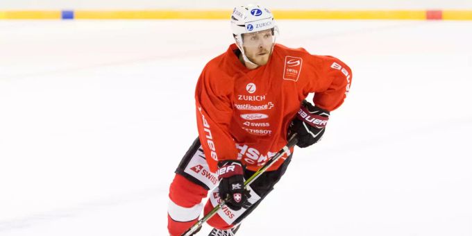 Christoph Bertschy wird als Stürmer an der diesjährigen WM in der Slowakei spielen. Christoph Bertschy
