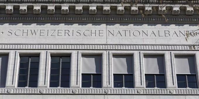 Mit der Verstärkung des Inflationsdrucks in der zweiten Hälfte 2021 habe die SNB entschieden, eine nominale Aufwertung des Frankens in einem gewissen Ausmass zuzulassen. snb