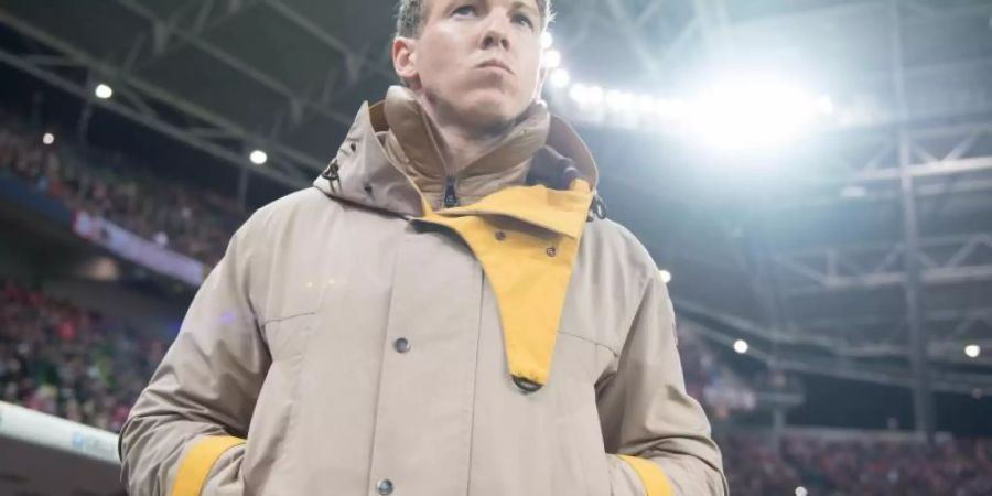 Hoffenheims Coach Julian Nagelsmann hat seine ganz eigene Meinung zum Thema Handspiel. Foto: Sebastian Kahnert