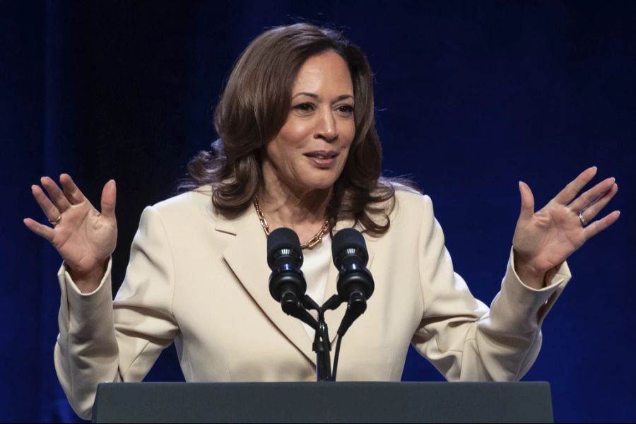 Vizepräsidentin Kamala Harris unterstützt Joe Biden im Wahlkampf.