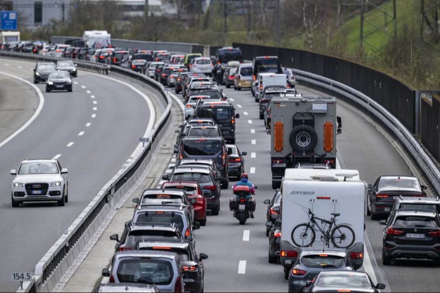 Am Gotthard dürfte es deshalb zu erheblichem Mehrverkehr kommen.