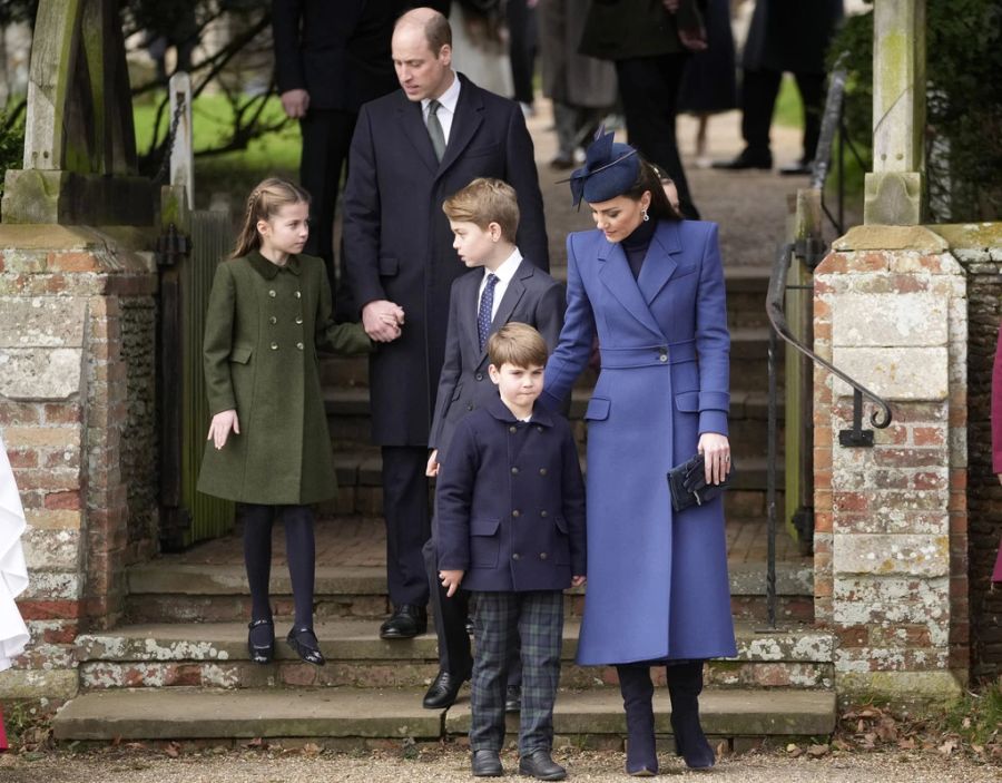 Danach zogen sich William und Kate mit ihrer Familie in die Osterferien zurück.