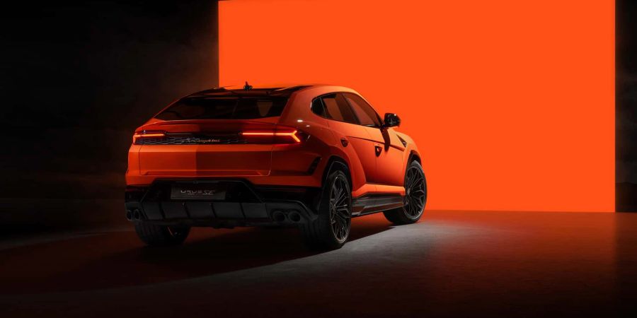 2024 Lamborghini Urus SE