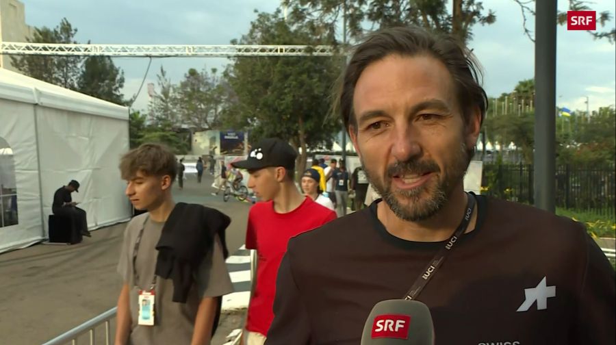 Thomas Peter., der Chef Swiss Cycling, bezeichnete das Strassenrennen in Kigali zum Abschluss der WM als «Wahnsinn».