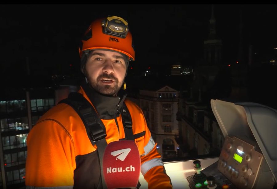 Für Elektroinstallateur Stefan Jenzer ist es ein «schönes Gefühl», den Menschen eine Freude zu machen.