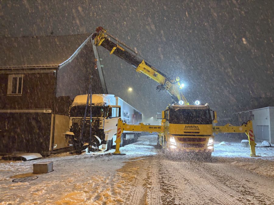 Bergung Sattelmotorfahrzeug