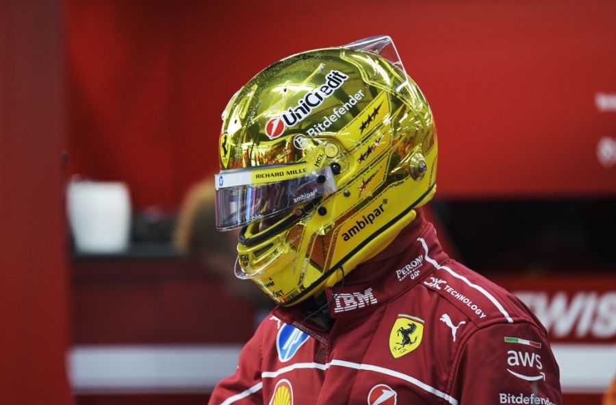 Lewis Hamilton Ferrari Singapur