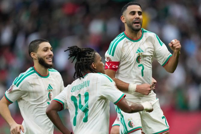 Algerien Afrika-Cup Hadjam YB