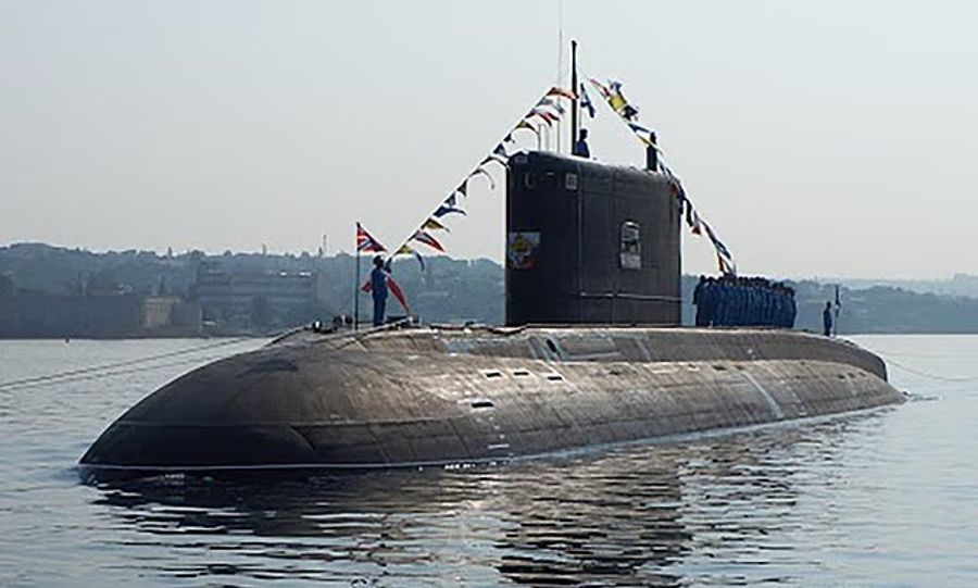 So sieht die Novorossiysk aus der Nähe aus.
