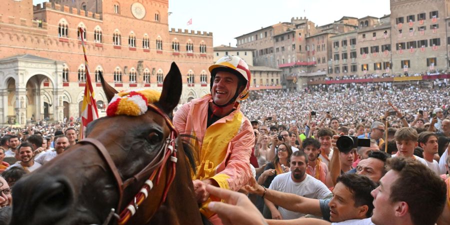 Das «Palio die Siena» ist ein traditionelles Pferderennen und gehört zu den berühmtesten historischen Ereignissen Italiens.