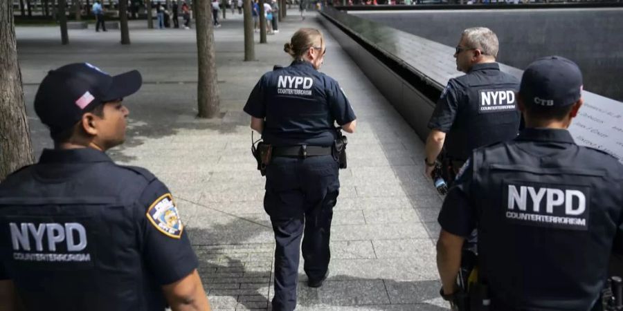 Die Polizei will ihm nämlich die entsprechende Erlaubnis entziehen.