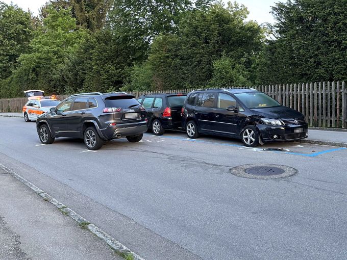 Es entstand ein Sachschaden an den Fahrzeugen. Sachschaden