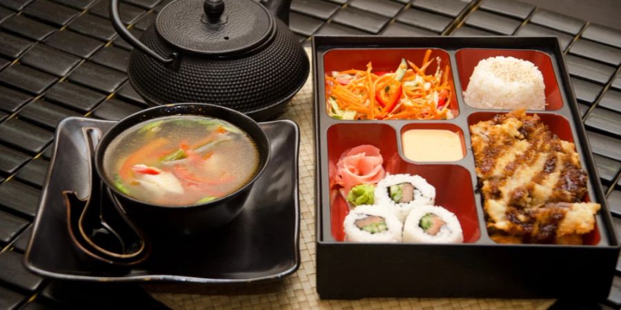 Die japanische Küche konzentriert sich auf eine gesunde und ausgewogene Ernährung.