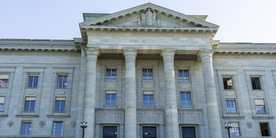 Das Bundesgericht in Lausanne hat ein Urteil des Solothurner Obergerichts bestätigt. Ein Autofahrer ist der fahrlässigen Körperverletzung schuldig. (Archivbild)