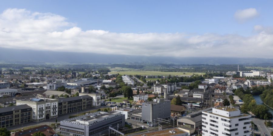 Die Stadt Thun kritisiert den Bund und will ihre Planungen für die Haltestelle Thun Nord weiter vorantreiben. (Archivbild)