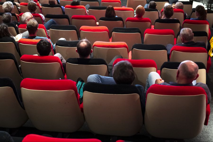 Die eleganteste Reaktion wäre laut Dürr gewesen, wenn der Gangbesetzer aufgestanden wäre – wie im Kino.