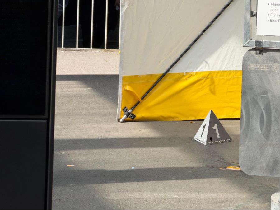Sowohl die Stadtpolizei Winterthur als auch die Kantonspolizei Zürich ist vor Ort.