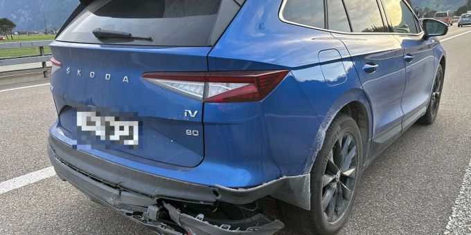 Sachschaden - Auffahrkollision auf der A3 bei Niederurnen GL