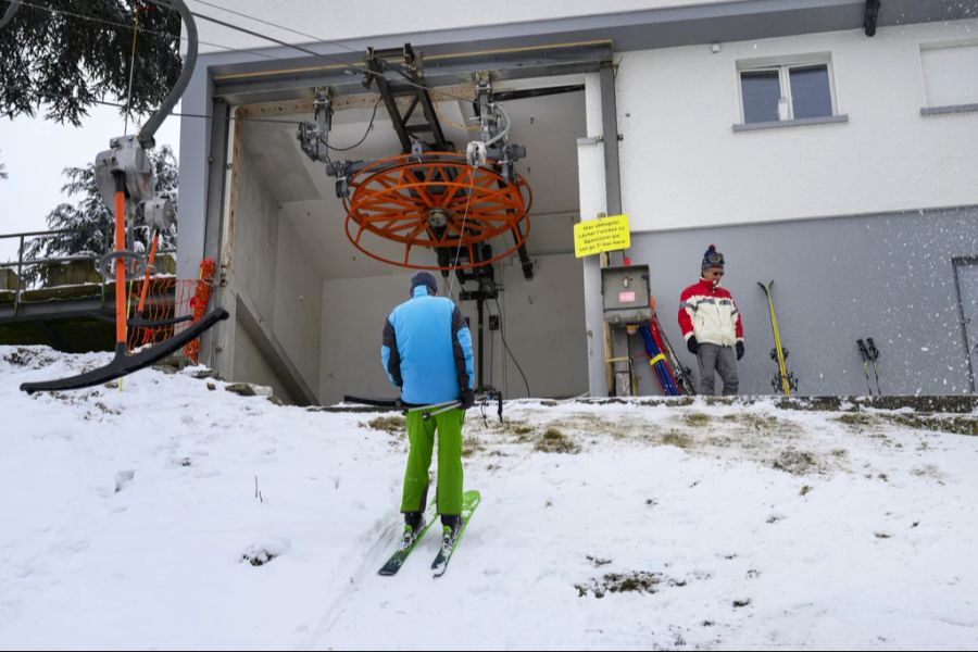 Ab sofort müssen Skifahrer den Hang wieder hinauf-«stägelen».