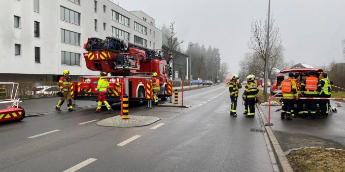 Cham ZG: Rauchentwicklung in einem Mehrfamilienhaus. Cham ZG Brand