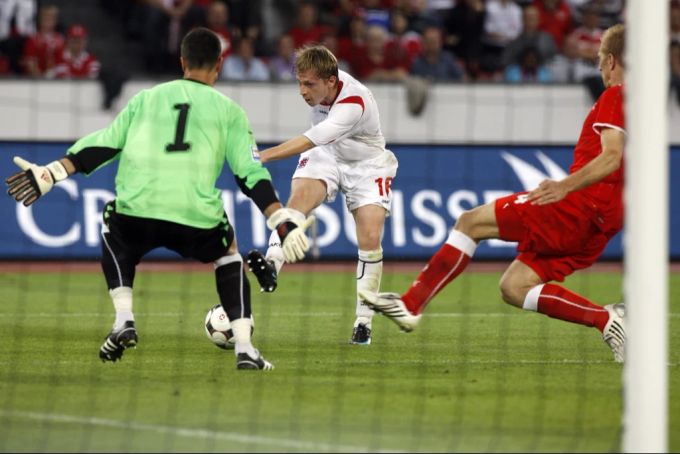 Alphonse Leweck erzielt 2008 den Siegtreffer für Luxemburg gegen die Schweizer Nati. schweizer nati