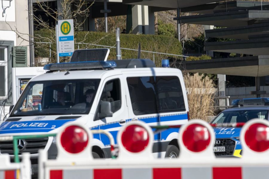 Die Deutsche Polizei konnte die sechs Männer festnehmen. (Symbolbild)