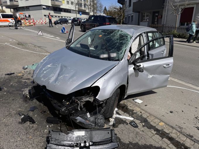 Bei dem Unfall wurde der 76-jährige Mann verletzt. Unfall