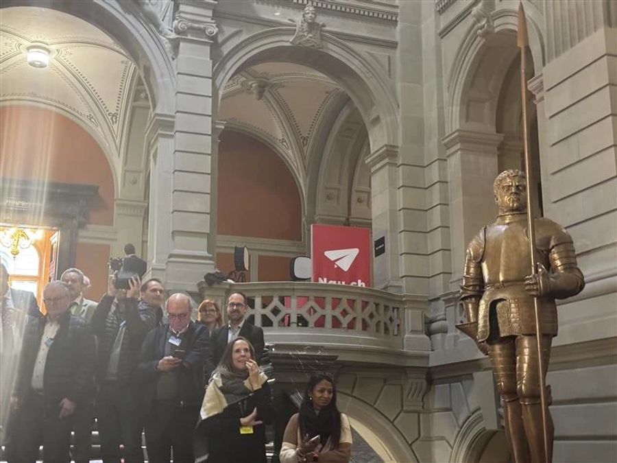 Nau im Bundeshaus