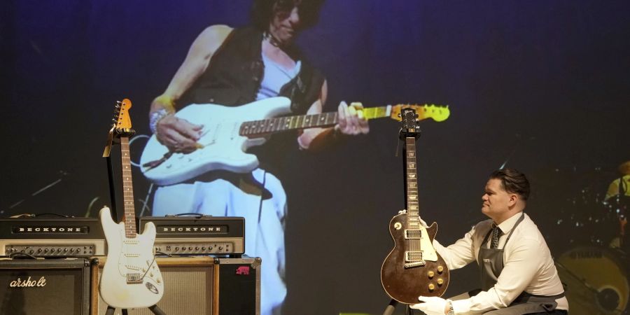 Britain Jeff Beck Guitar Auction