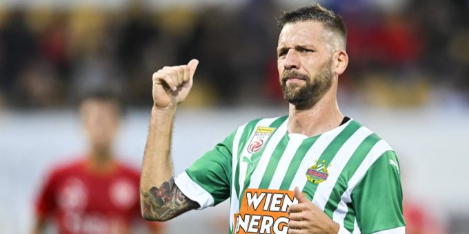 Guido Burgstaller im Trikot von Rapid Wien. Guido Burgstaller Rapid Wien