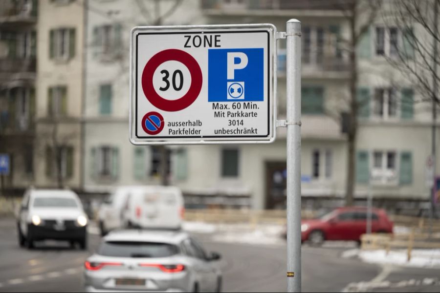 In Wetzikon ZH hingegen kosten Parkkarten 960 Franken.